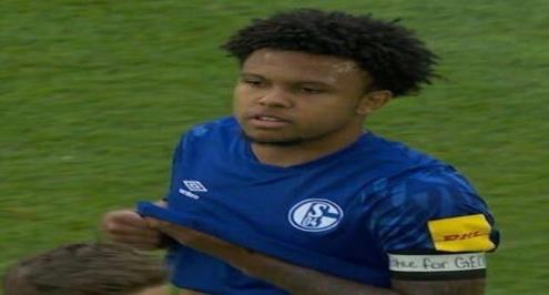 "العدالة لجورج".. كيف انتقلت نيران مينيابوليس إلى ملاعب كرة القدم؟